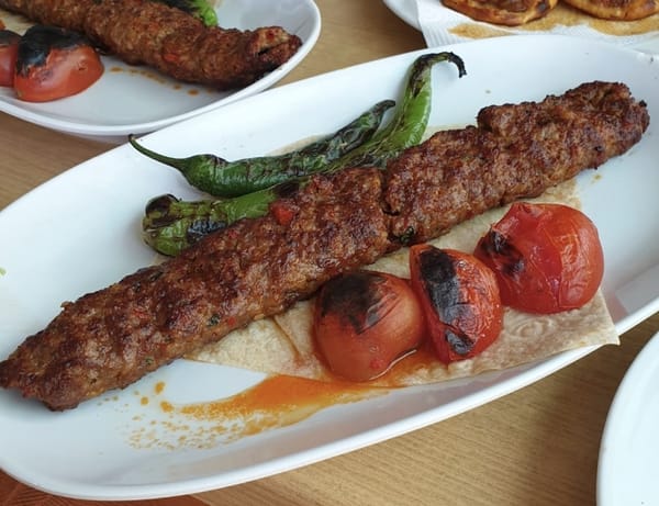 Bedii Usta Kebap Salonu